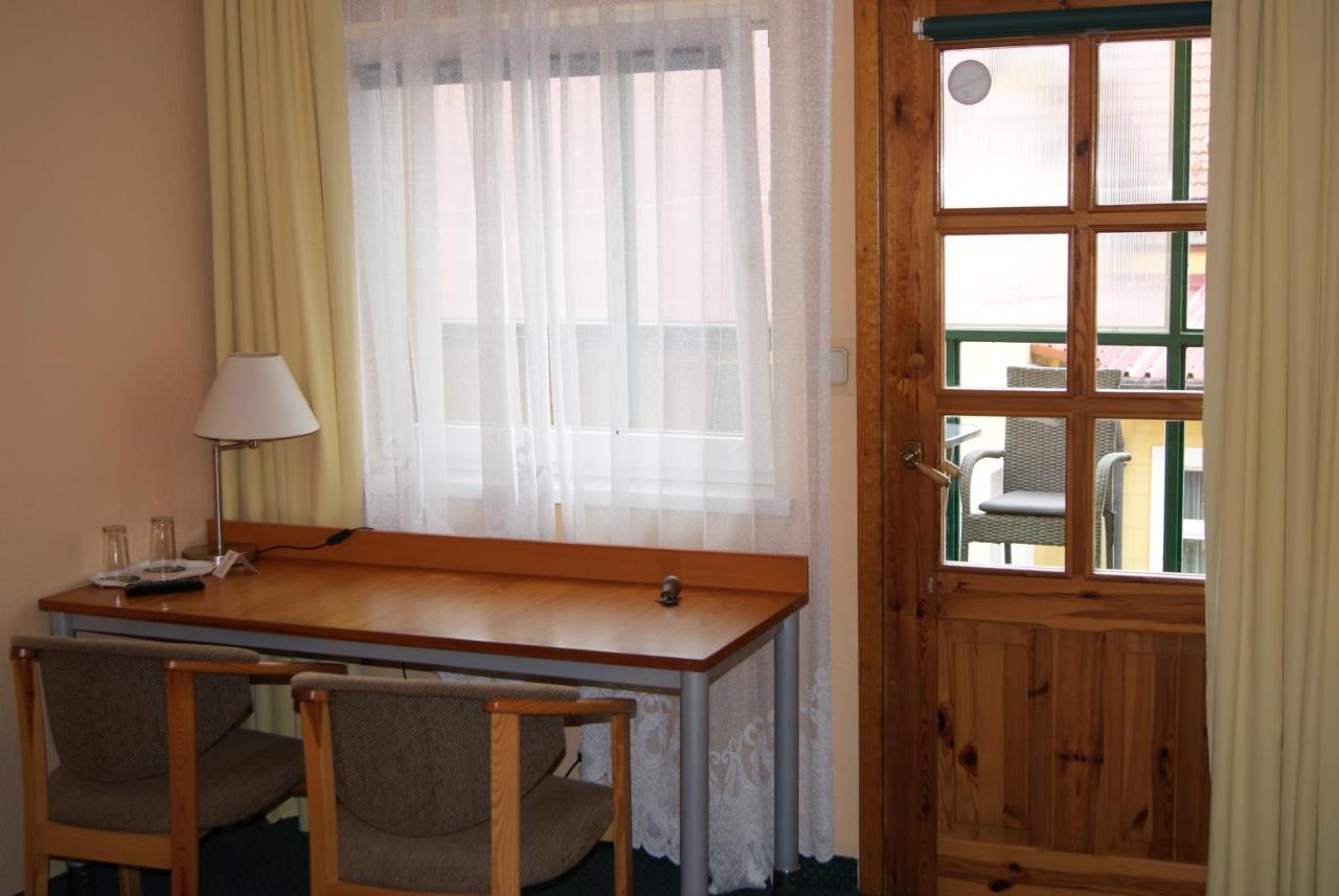 Hotel Alga 乌斯特卡 外观 照片