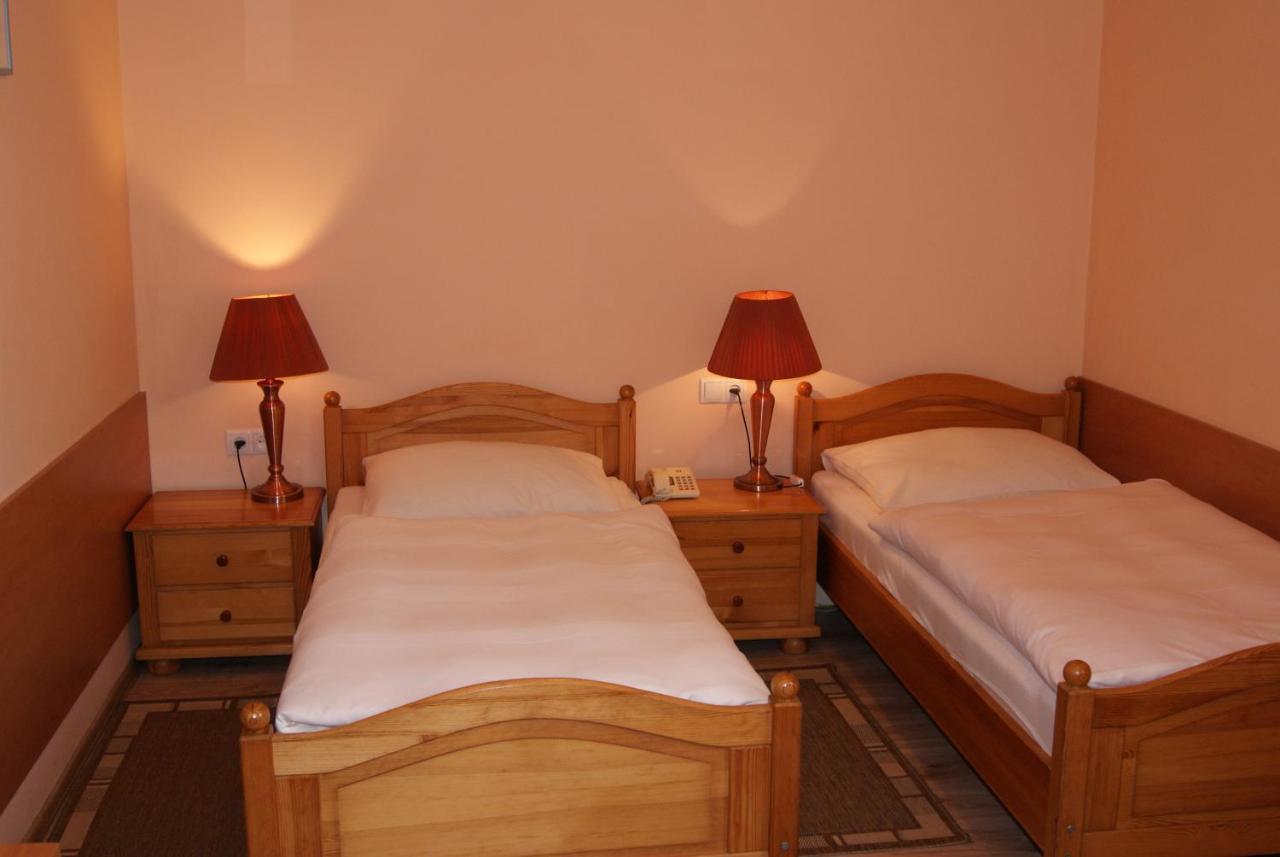 Hotel Alga 乌斯特卡 外观 照片
