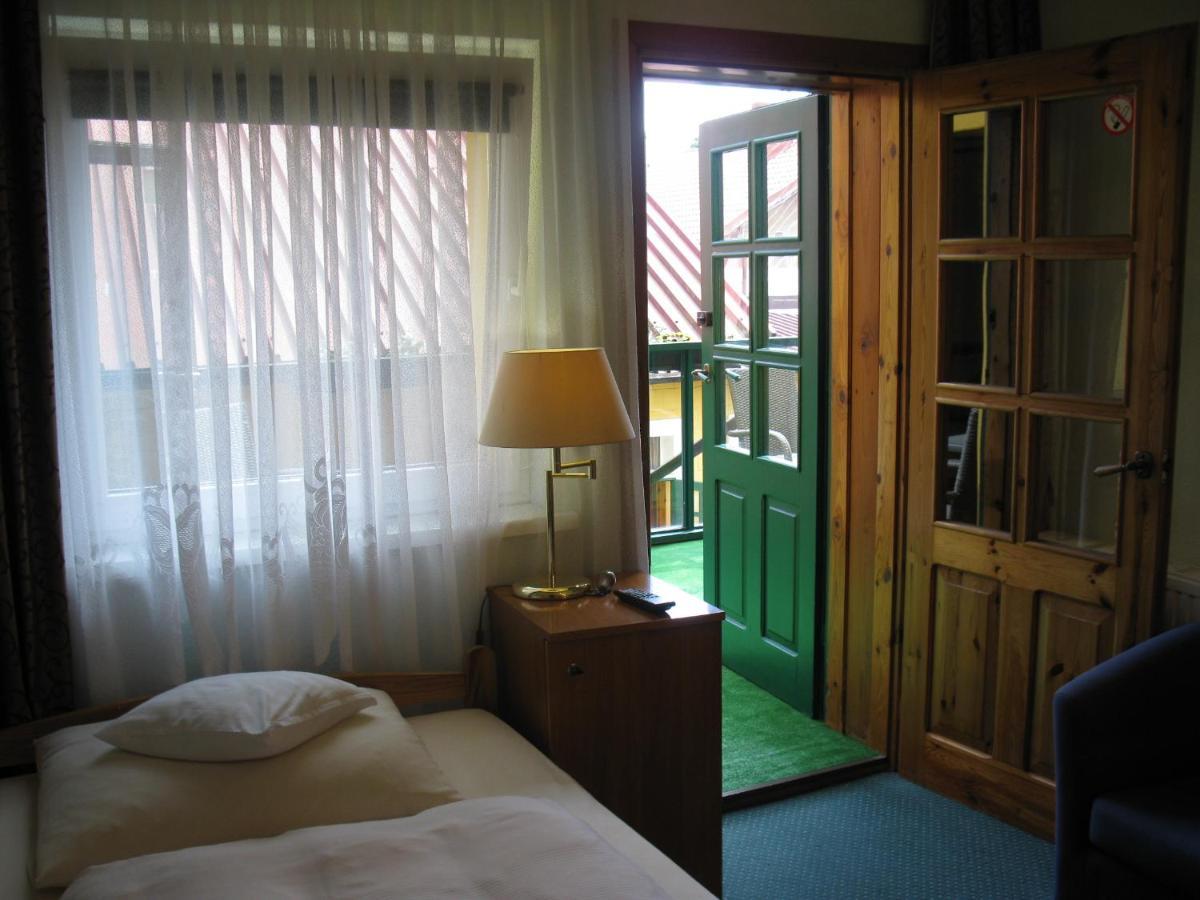 Hotel Alga 乌斯特卡 外观 照片